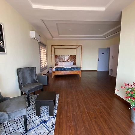 Oceanfront Wavecrest Hotel Lekki Ngoại thất bức ảnh