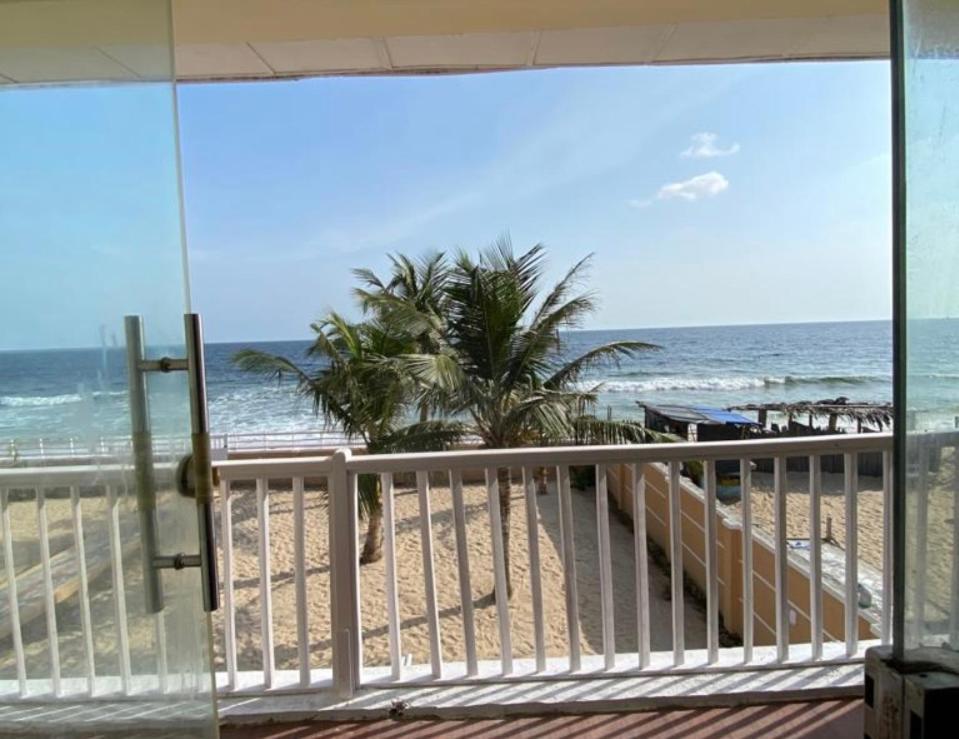 Oceanfront Wavecrest Hotel Lekki Ngoại thất bức ảnh
