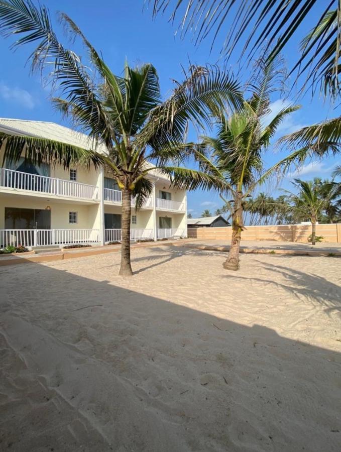 Oceanfront Wavecrest Hotel Lekki Ngoại thất bức ảnh